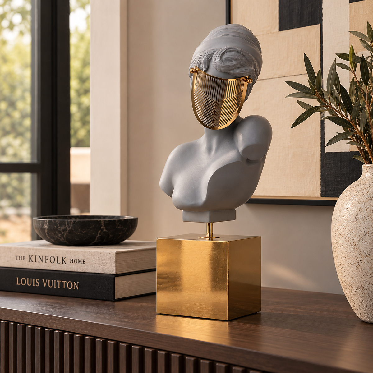 Scultura Decorativa Busto Classico Grigio con Maschera Oro H49 cm in Resina