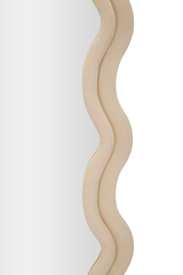 Specchio da Parete Emily in Velluto Crema 60x160 cm con Cornice Ondulata