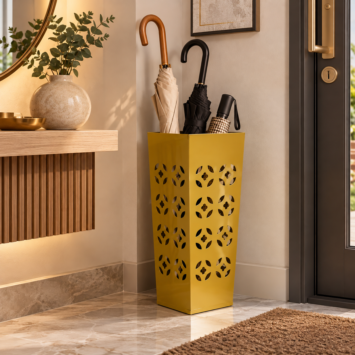 Portaombrelli Fit 20x20x48 cm in Metallo Senape con Motivi Traforati