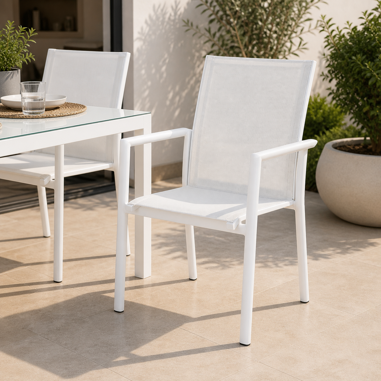 Sedia Konnor Bizzotto in Alluminio Bianco Impilabile con Textilene Outdoor