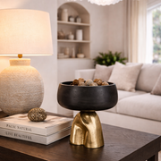 Alzata Centrotavola Nero con Base Scultorea Oro In Alluminio 20x20x24 CM