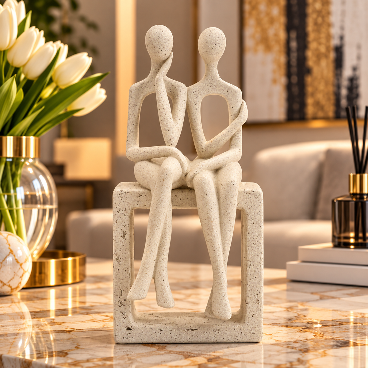 Statuetta Coppia Stons Beige 11,5x9x25 cm in Poliresina