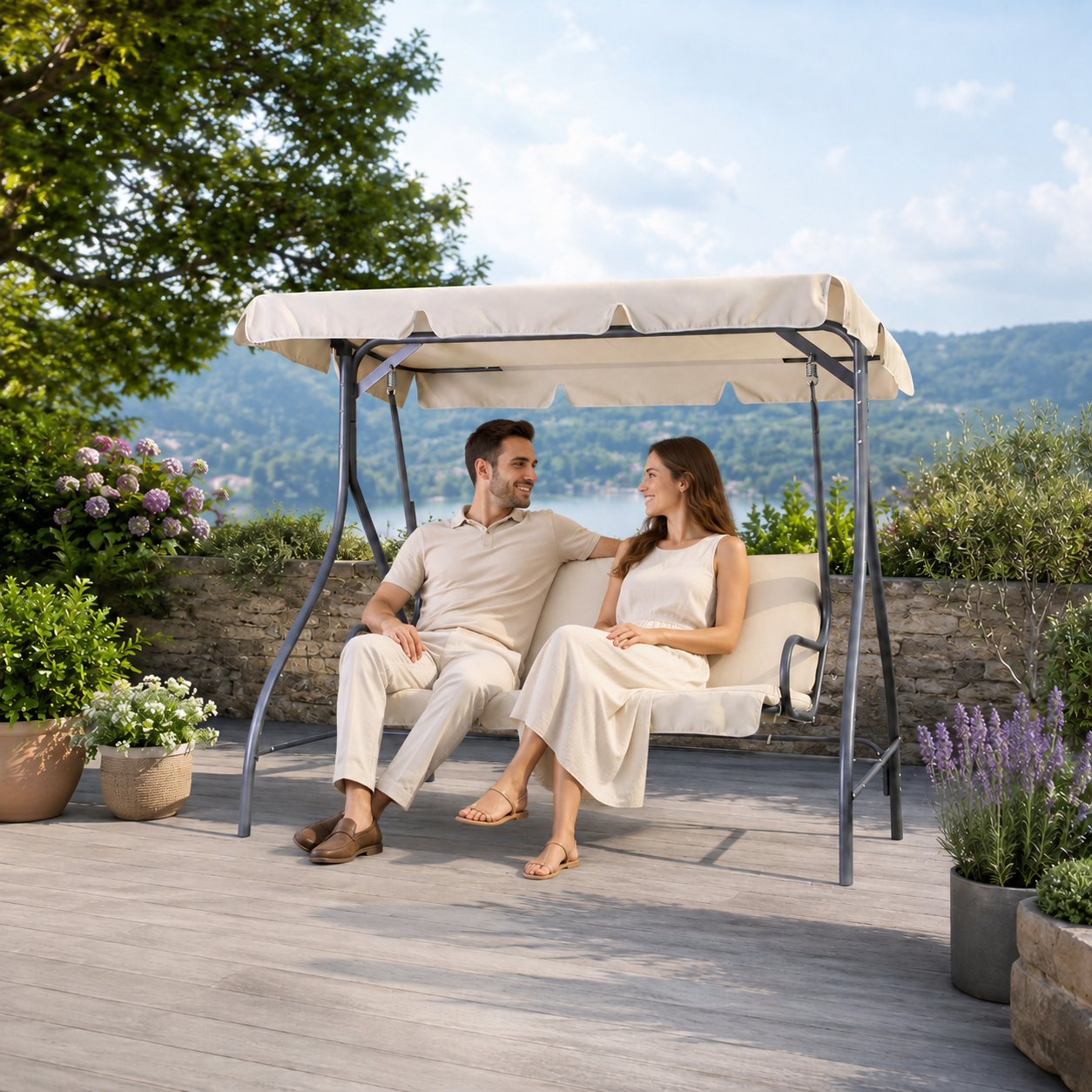 Dondolo da Giardino Brezza 3 Posti Beige in Acciaio