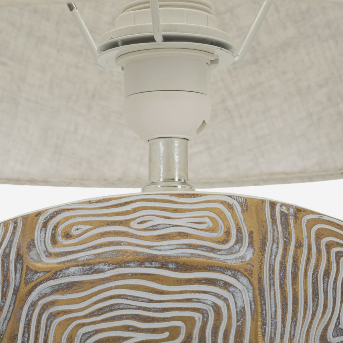 Lampada da Tavolo Eclips Ø38x64 cm in Poliresina con Paralume in Tessuto