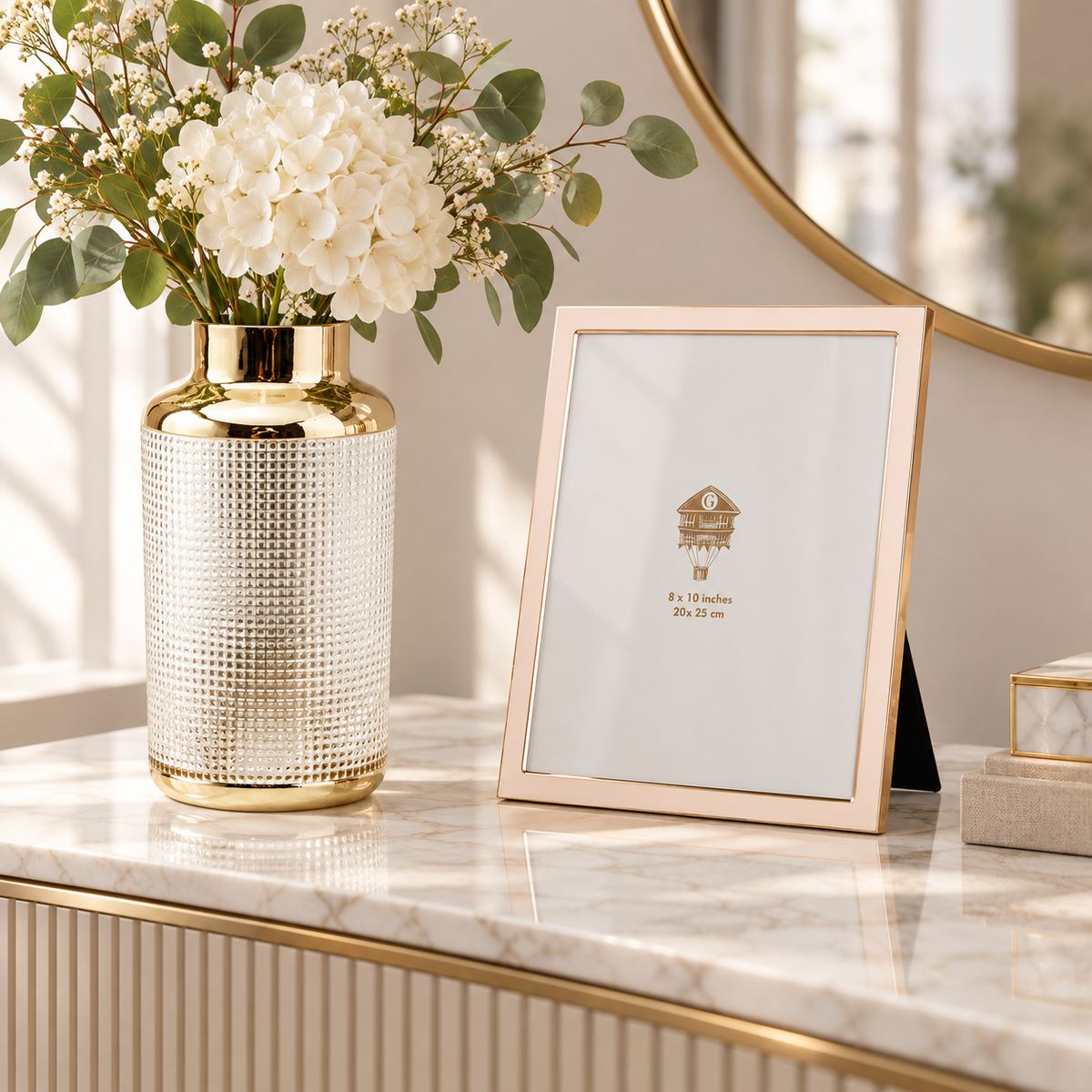 Set Decorativo La Noble con Vaso H19 cm e Portafoto Rosa 20x25 cm Vetro e Dettagli Oro