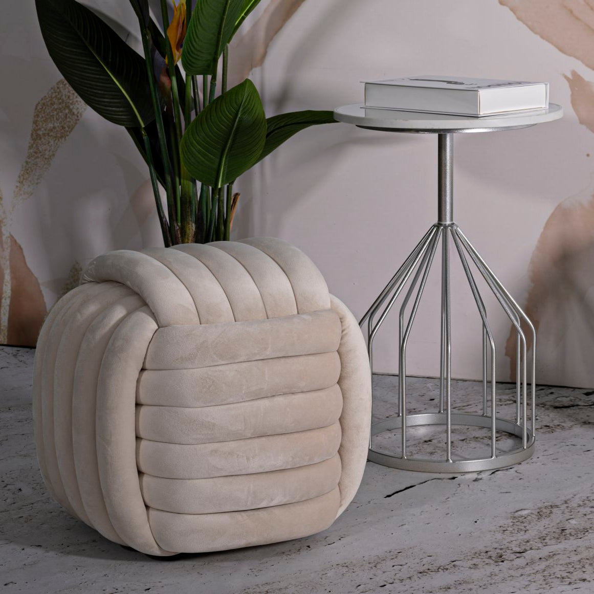 Pouf Annodato in Velluto Crema 45 x 45 cm Seduta Decorativa Elegante