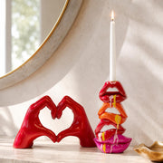 Set Decorativo Love con Scultura Mani a Cuore Rosso e Portacandela Labbra 30 cm