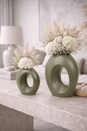 Vaso Decorativo Verde Oliva con Linee Organiche In Ceramica
