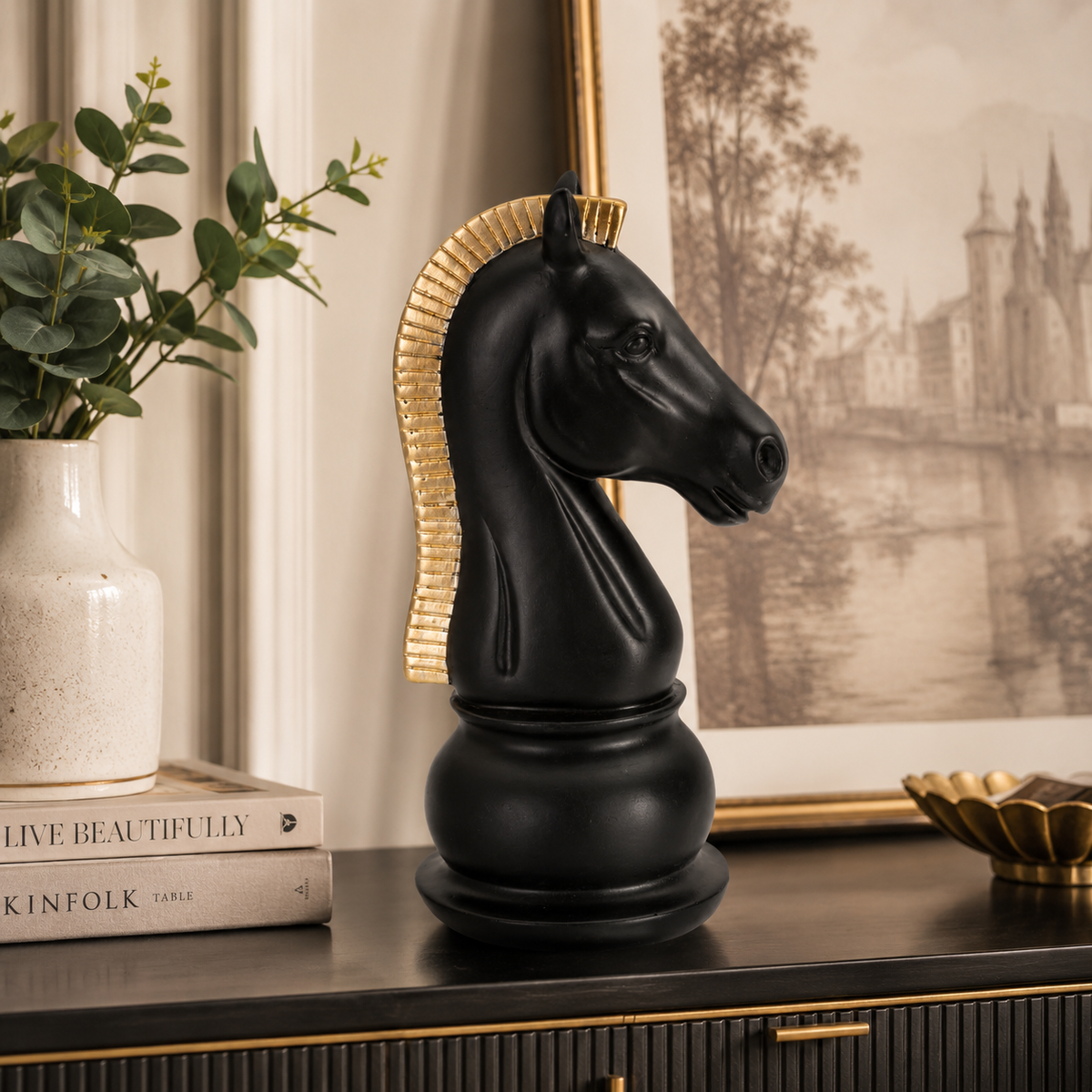 Statuetta Decorativa Cavallo Scacchi Nero e Oro 10,5 x 8,5 x H19 cm