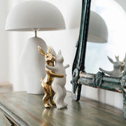 Statuetta Decorativa Hugging Rabbits Coppia di Conigli Abbracciati